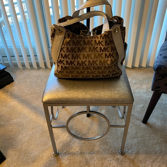 Purse - Picture 3 of 6